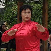 司新玲三年获陈氏太极两证书